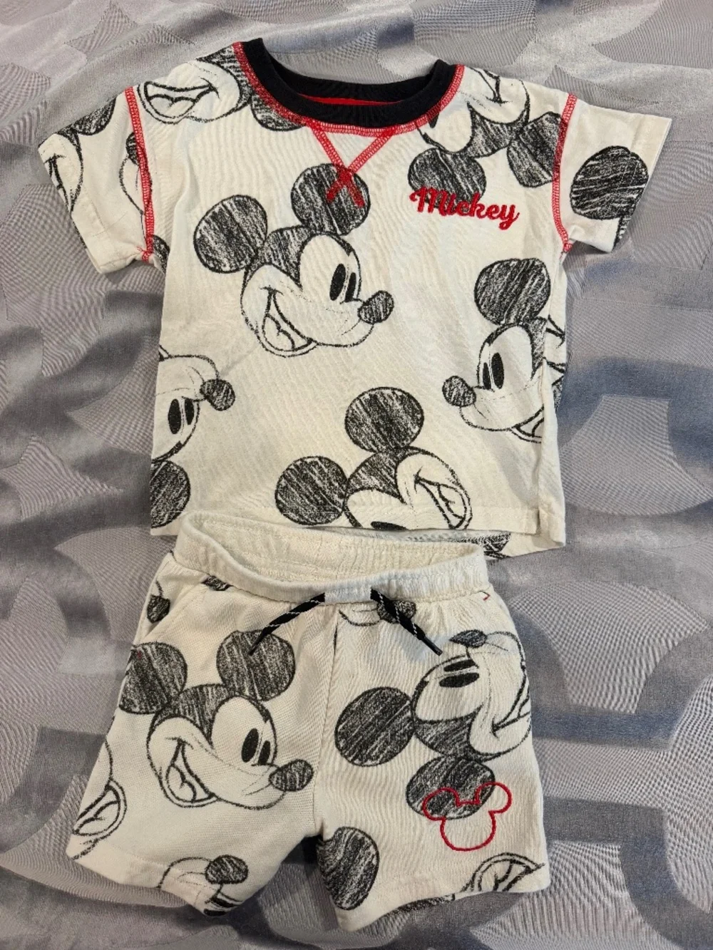 Disney matching set - 18 month